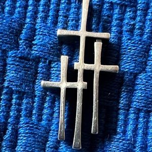 RARE-RETIRED James Avery Crosses of Calvary Charm